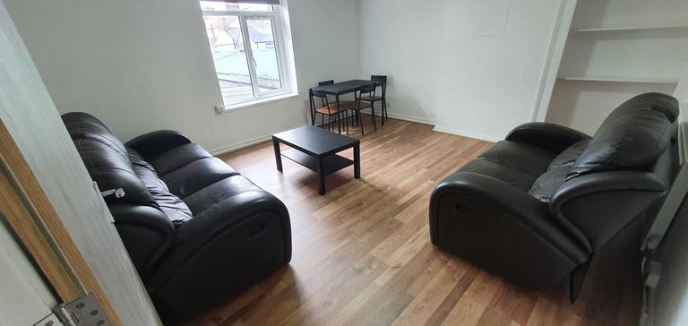 City Road, Roath, Cardiff, CF24 3BQ