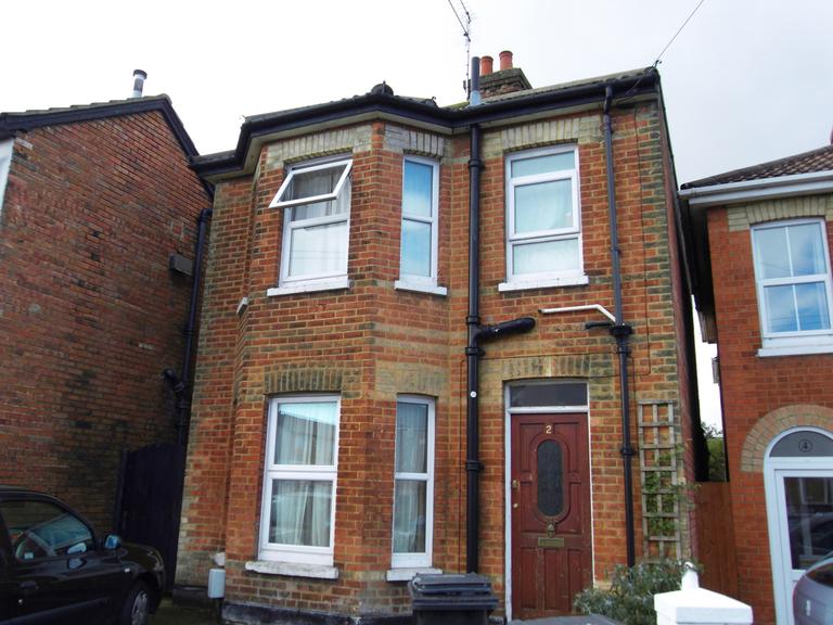 Trafalgar Road, Winton, Bournemouth, BH9 1BA