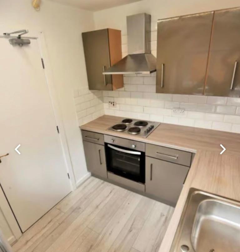 Monk Bridge Street, Headingley, Leeds, LS6 4HL