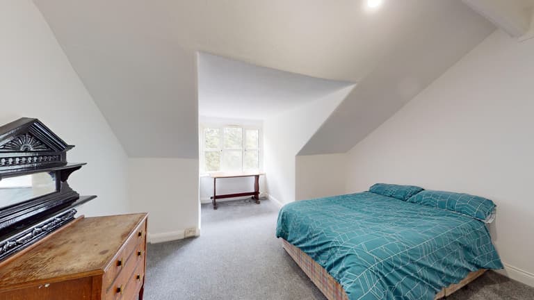 Chestnut Avenue, Hyde Park, Leeds, LS6 1AZ Chestnut Avenue, Hyde Park, Leeds, LS6 1AZ