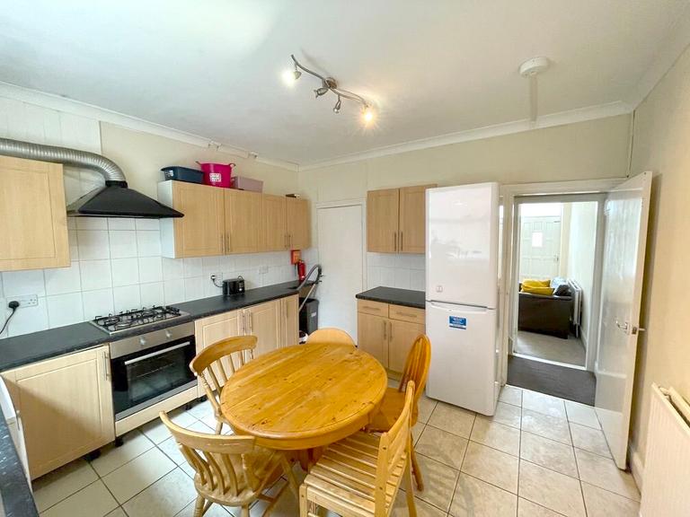 School Road, Crookes, Sheffield, S10 1GR