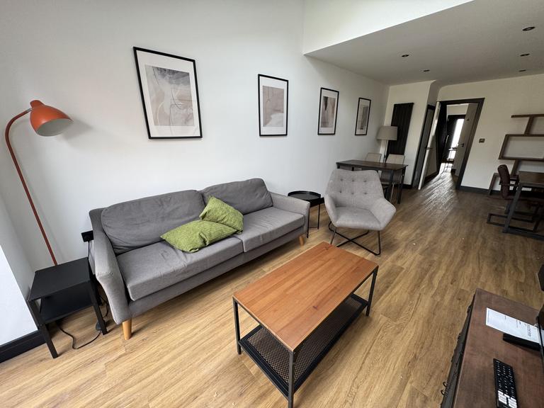 Lambeth Court, Beeston, Nottingham, NG9 2DT