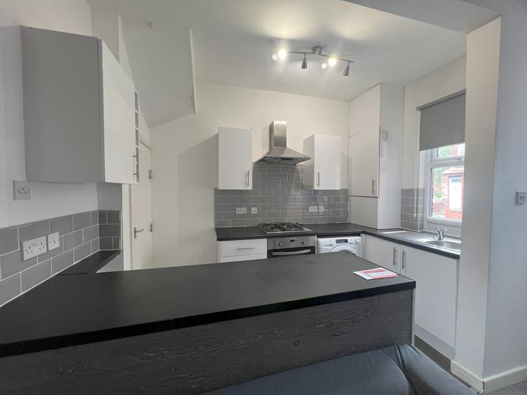 5 bedroom house for rent Mayville Place, Leeds, LS6 1NE UniHomes