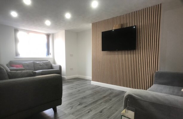 Richmond Mount, Hyde Park, Leeds, LS6 1DG