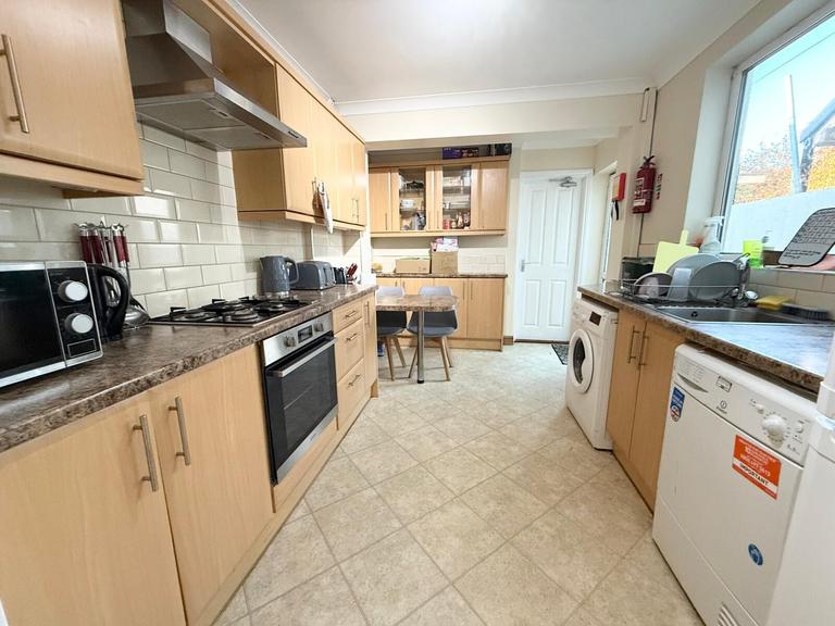 Edgeware Road, Uplands, Swansea, SA2 0NA