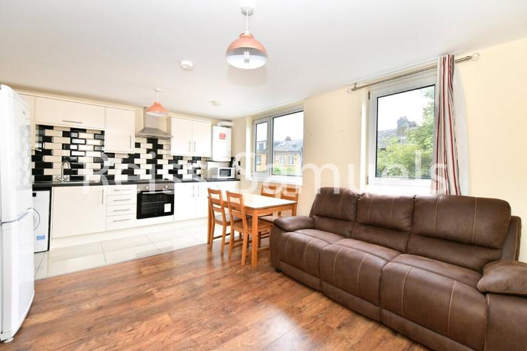 Seyssel Street, Canary Wharf, London, E14 3EH