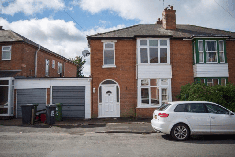 Wathen Road, Town Centre, Leamington Spa, CV32 5UZ