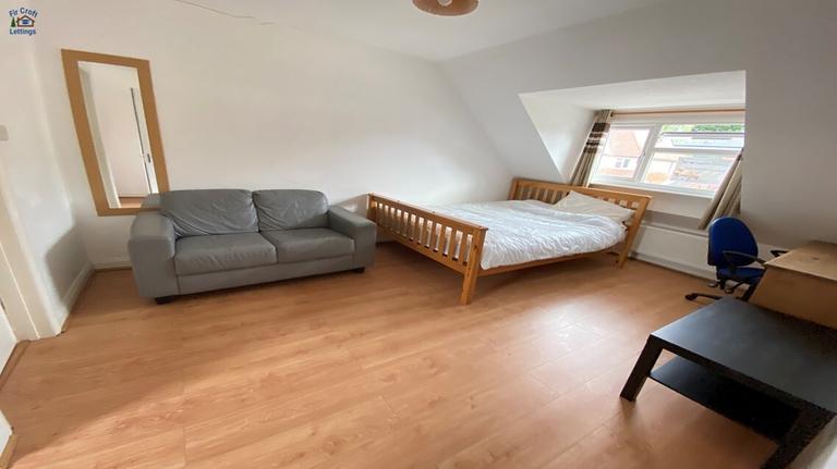 Ashenden Road, Guildford, Surrey, GU2 7UU