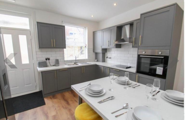 Wetherby Grove, Burley, Leeds, LS4 2JH