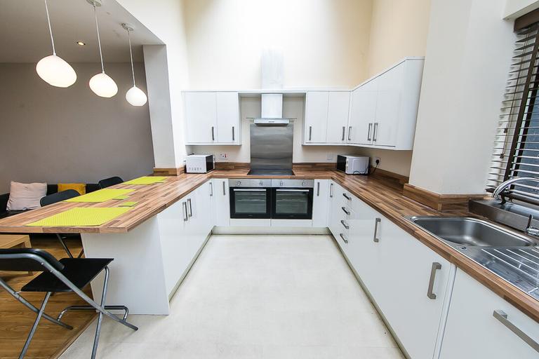 Station Parade, Headingley, Leeds, LS5 3HG