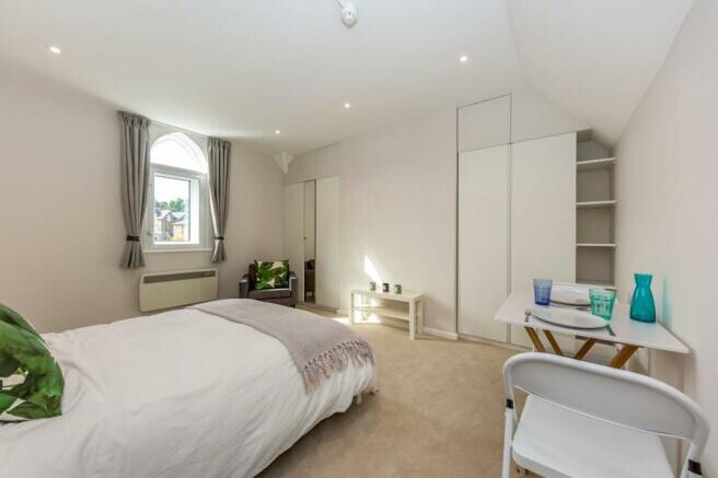 Epsom Road, Guildford, Surrey, GU1 3LD