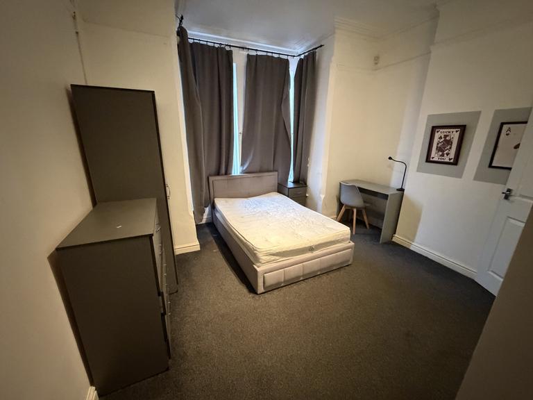 Fletcher Road, Beeston, Nottingham, NG9 2EL