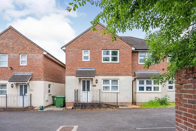 Burgess Road, Highfield, Southampton, SO16 3BJ