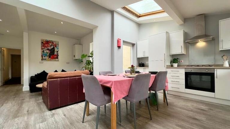 Fishponds Road, Fishponds, Bristol, BS16 3AP