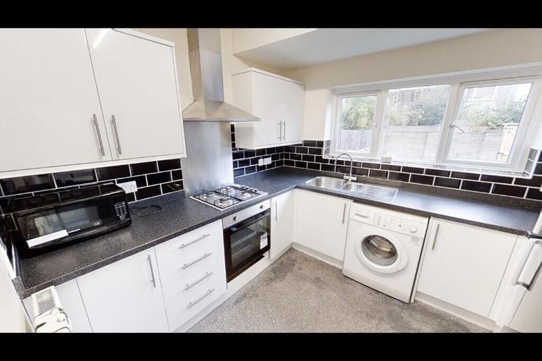 Longmead Avenue, City Centre, Bristol, BS7 8QB