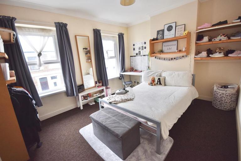 Cyfarthfa Street, Roath, Cardiff, CF24 3HE