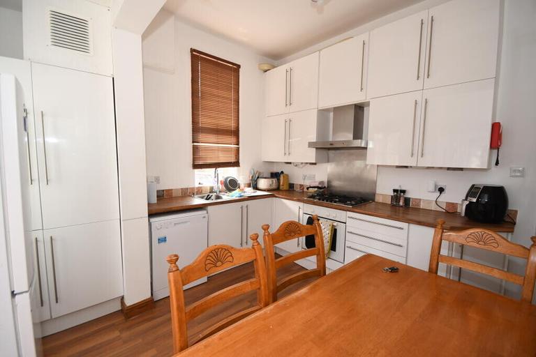 Albert Crescent, City Centre, Lincoln, LN1 1LX