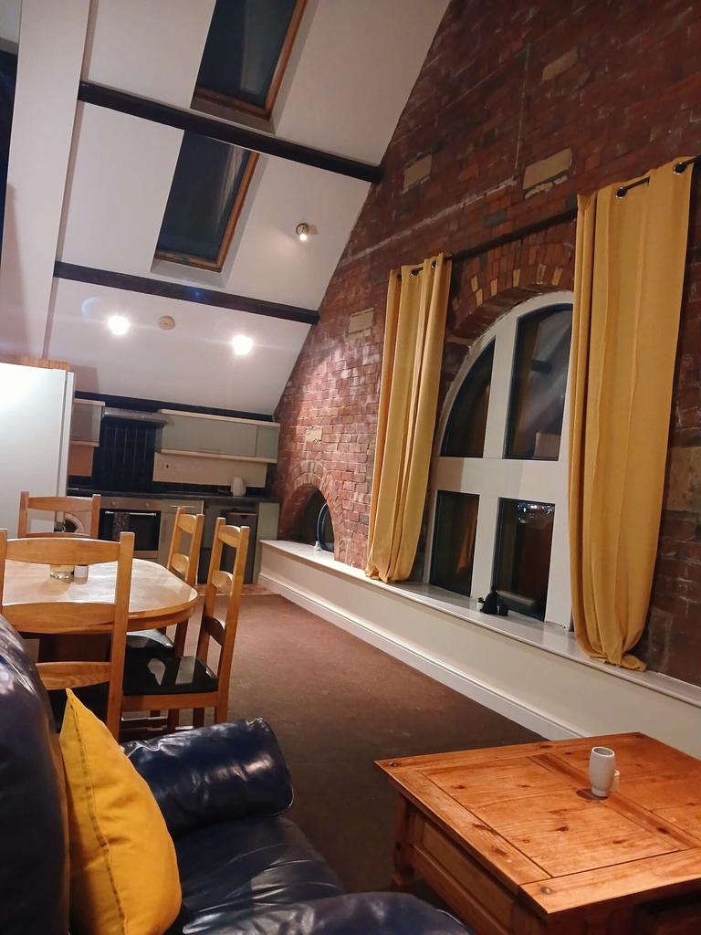 21 Water Street, Springwood, Huddersfield, HD1 4BX