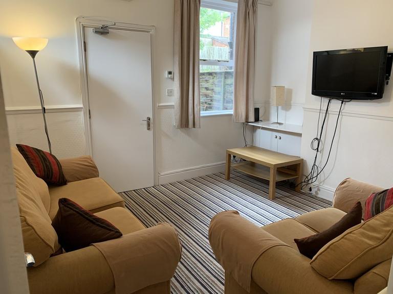 Woodleigh Avenue, Harborne, Birmingham, B17 0NW