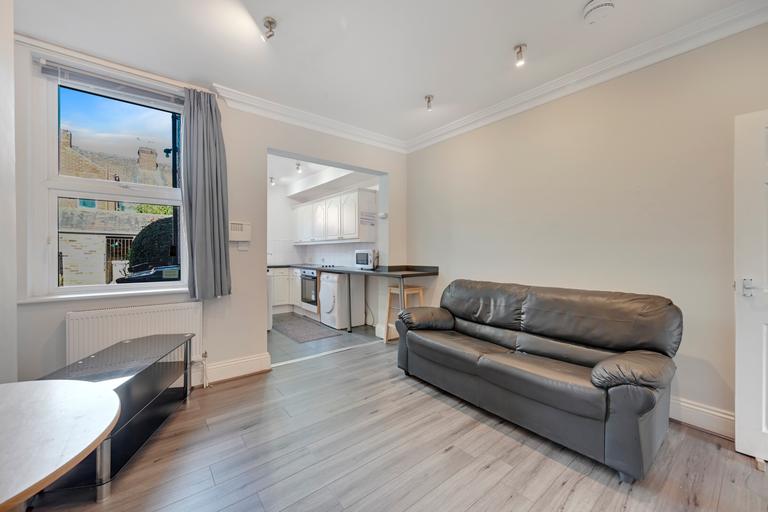 Queens Road, Highfield, Sheffield, S2 4DH
