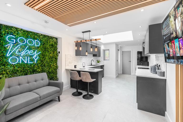 St. Margaret Road, Stoke, Coventry, CV1 2BU