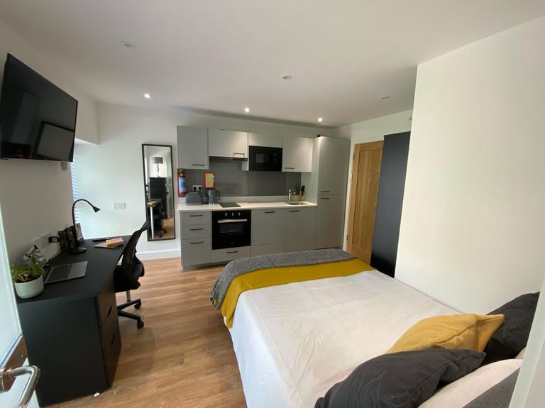 Bryn Road, Brynmill, Swansea, SA2 0AU