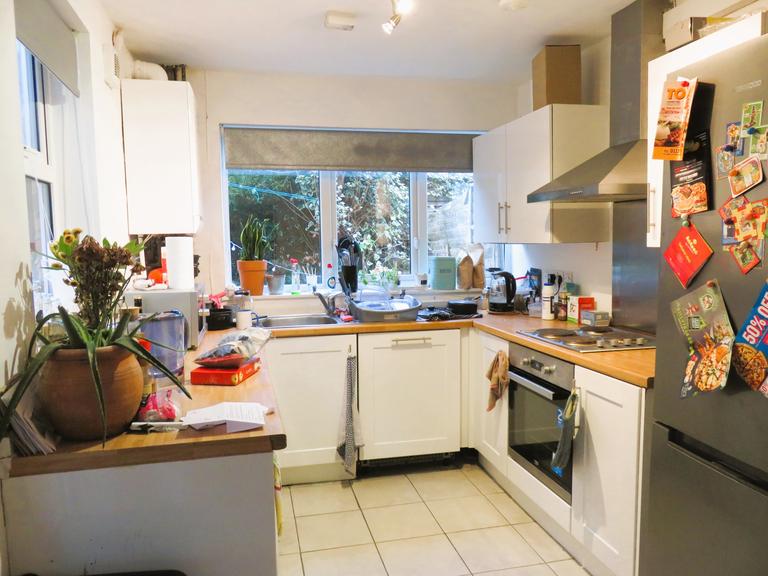 Dunlop Avenue, Lenton, Nottingham, NG7 2BW