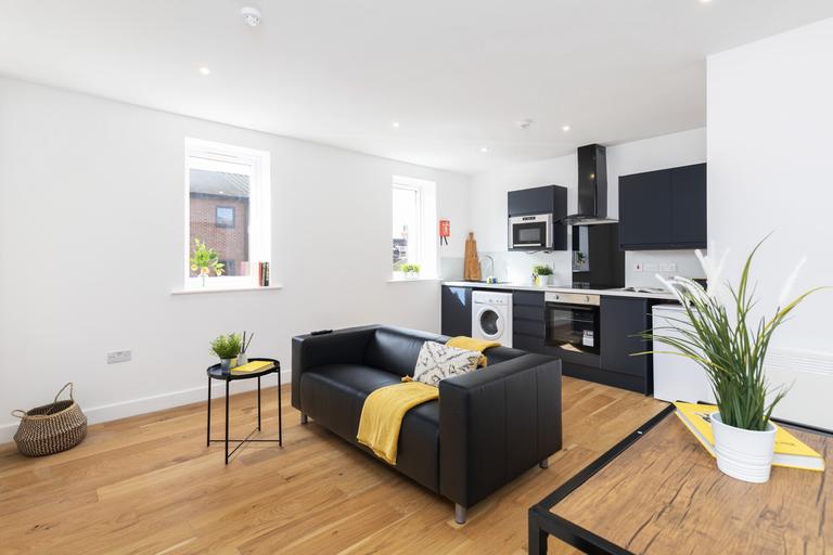 Wrangthorn Terrace, Hyde Park, Leeds, LS6 1HH