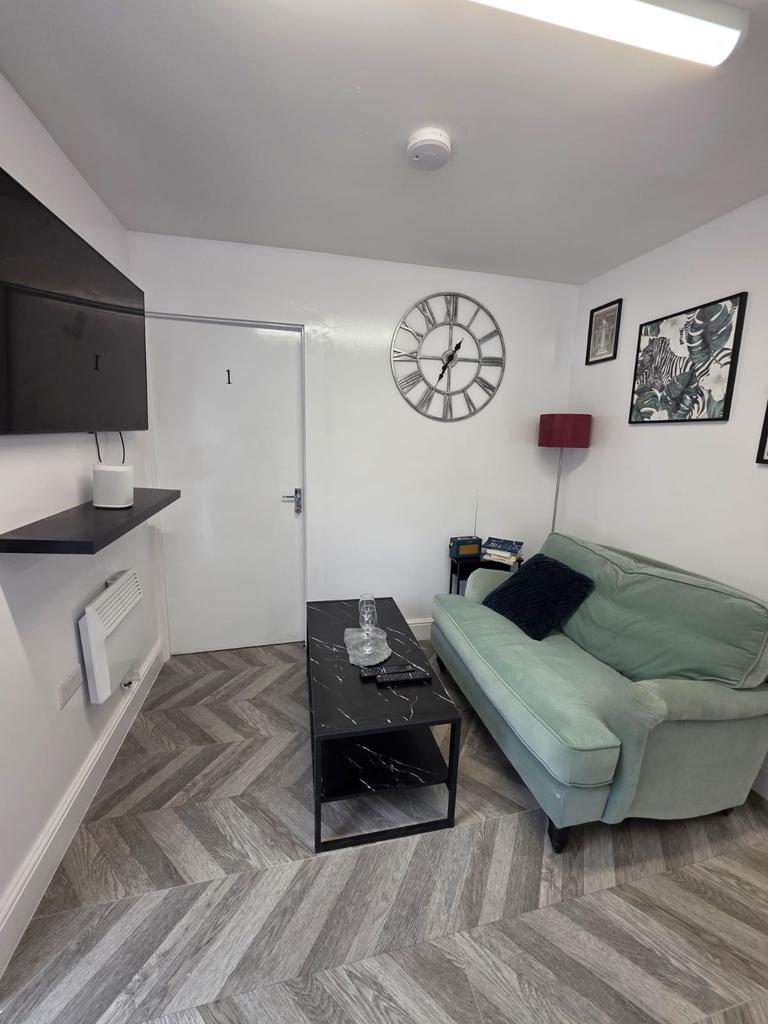 King Georges Road, Twerton, Bath, BA2 1BJ