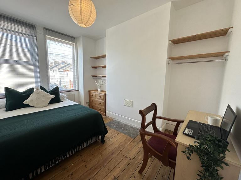 Lincoln Cottages, Hanover, Brighton, BN2 9UJ