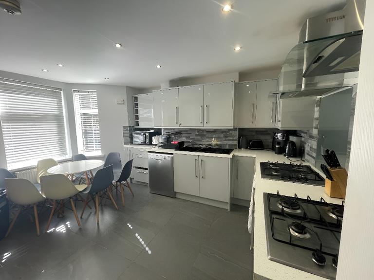 Moy Road, Roath, Cardiff, CF24 4SG