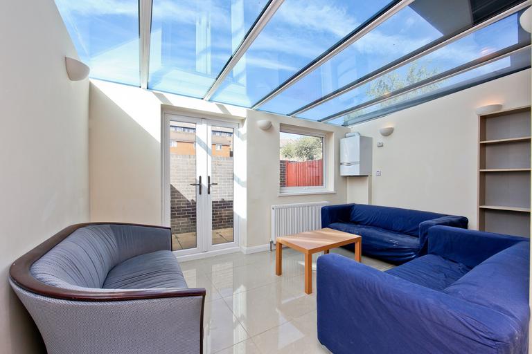 Ironmongers Place, Canary Wharf, London, E14 9YD