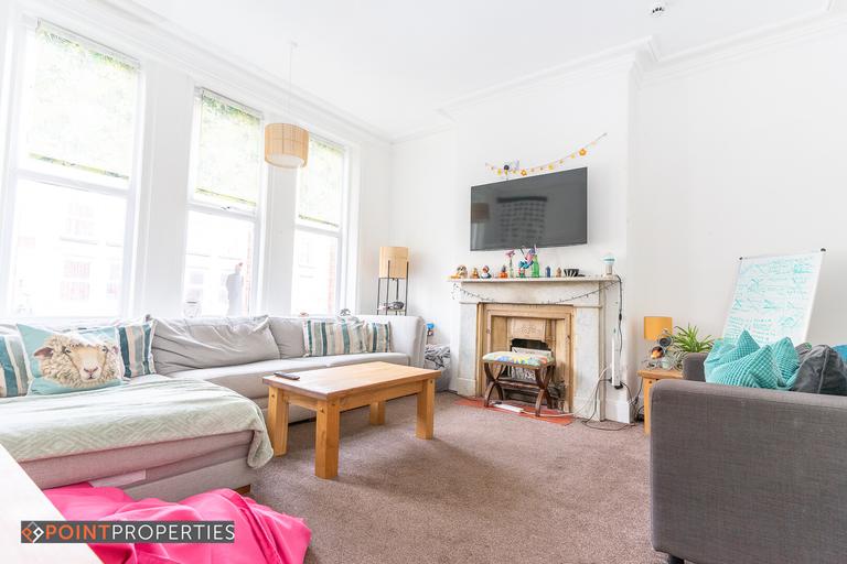 Gresford Avenue, Aigburth, Liverpool, L17 2AW
