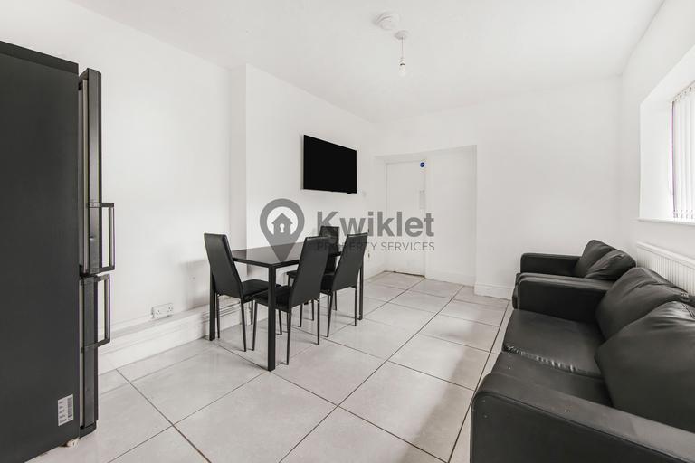 John Street, Treforest, Pontypridd, CF37 1SW