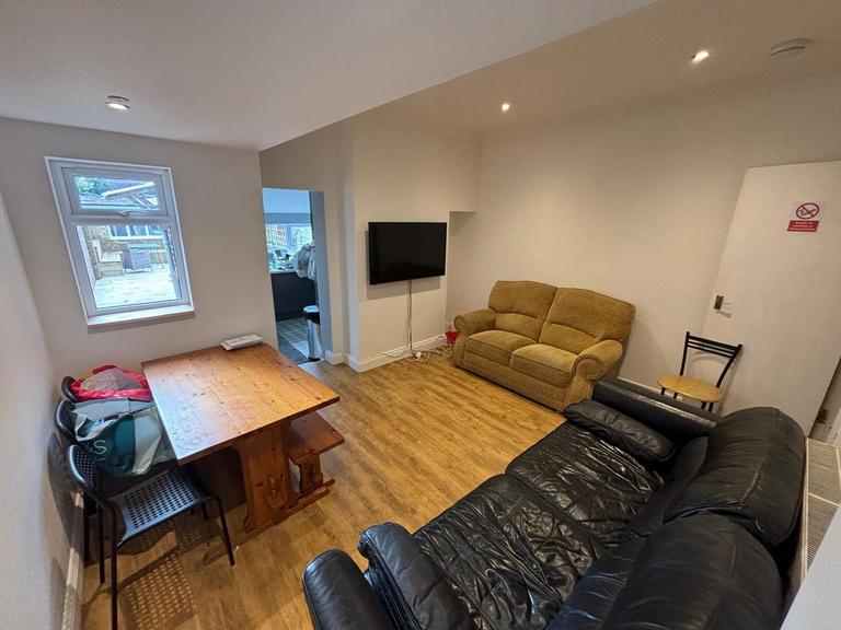 Fawcett Road, Southsea, Portsmouth, PO4 0DP