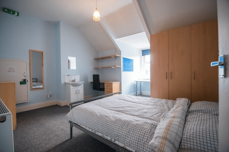 Ecclesall Road, Ecclesall, Sheffield, S11 8PE