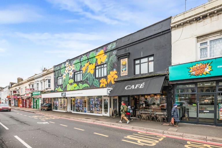 Lewes Road, Round Hill, Brighton, BN2 3HP