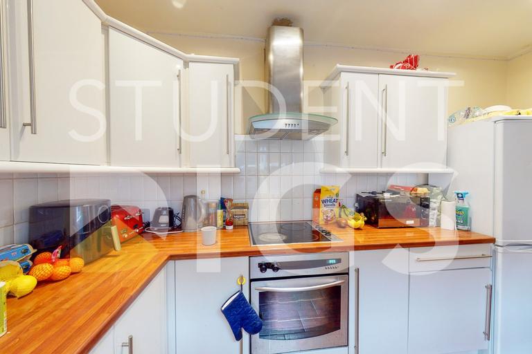 Lorne Road, Clarendon Park, Leicester, LE2 1YH