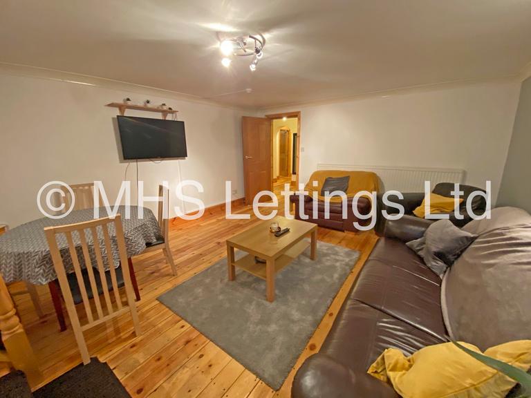 St. Johns Avenue, Hyde Park, Leeds, LS6 1AW