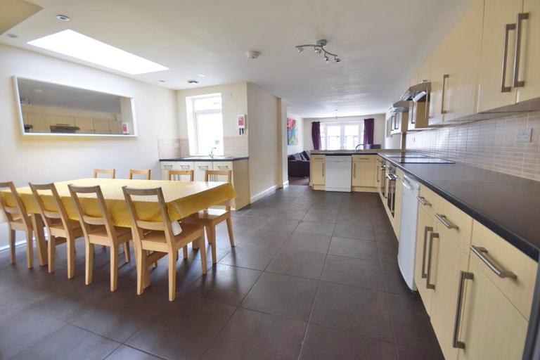 Woodville Road, Cathays, Cardiff, CF24 4EE