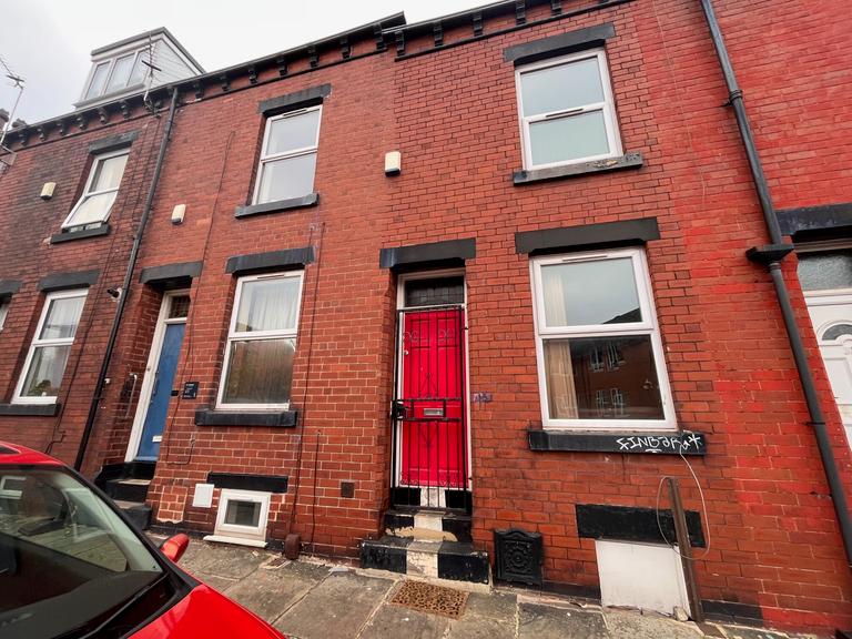 Thornville Crescent, Hyde Park, Leeds, LS6 1JH