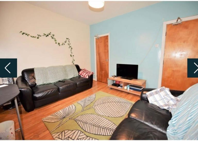 Burley Lodge Terrace, Hyde Park, Leeds, LS6 1QD