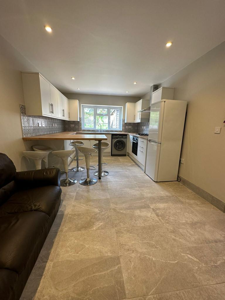 Arnold Road, Highfield, Southampton, SO17 1TF