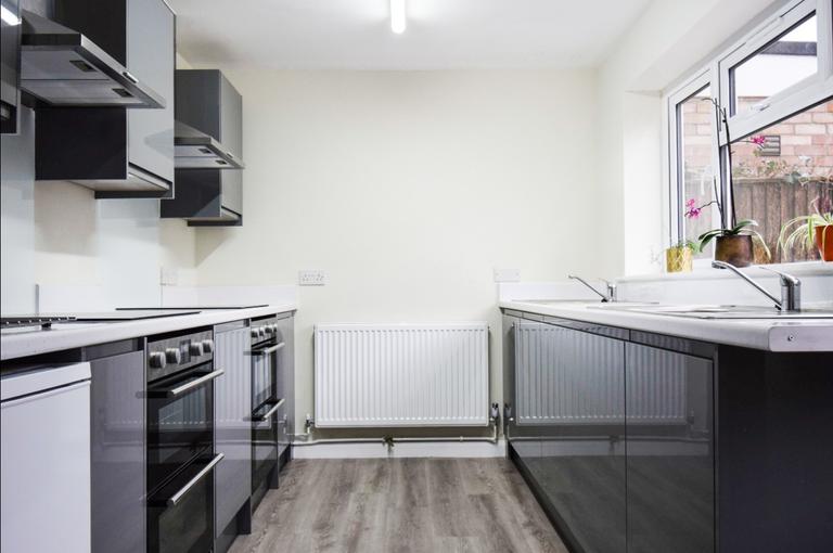 Leng Crescent, Eaton, Norwich, NR4 7NZ