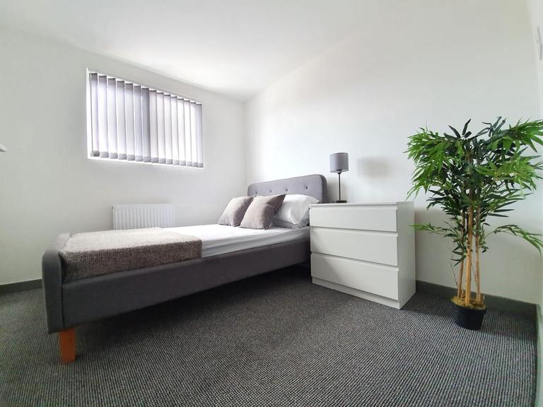 Molyneux Road, Kensington, Liverpool, L6 6AW