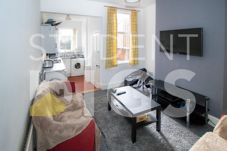 Avenue Road Extension, Clarendon Park, Leicester, LE2 3ER