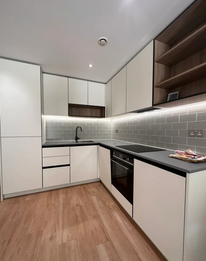 Beaufort Square, Mill Hill, London, NW9 4FS