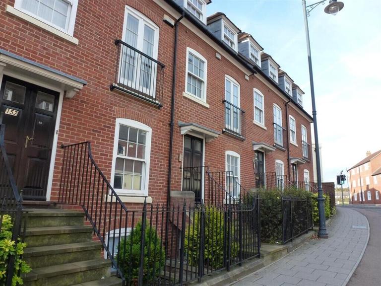 Station Road West, King's Mile, Canterbury, CT2 8HY