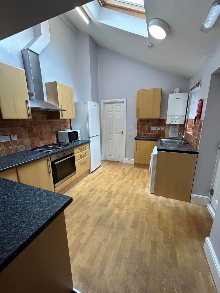 Pomona Street, Ecclesall, Sheffield, S11 8JL Pomona Street, Ecclesall, Sheffield, S11 8JL
