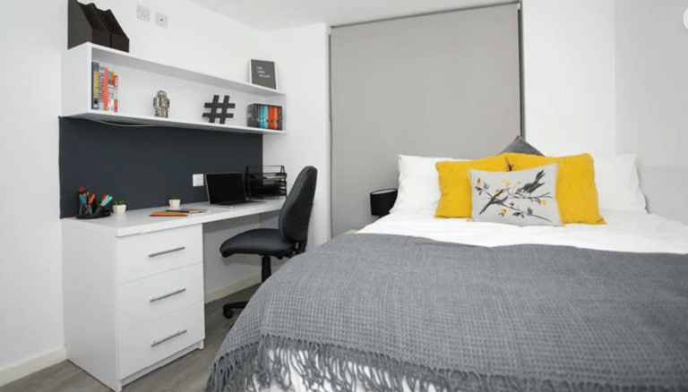 Popes Lane, Ealing, London, W5 4NG